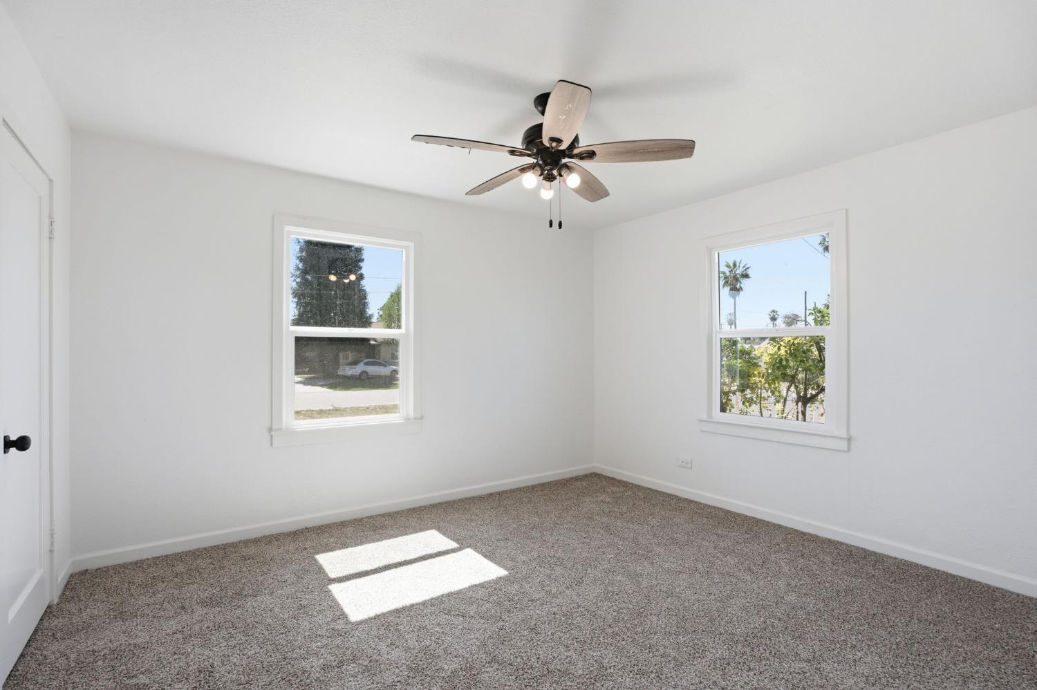 112 E Jefferson Ave, Fresno, CA 93706