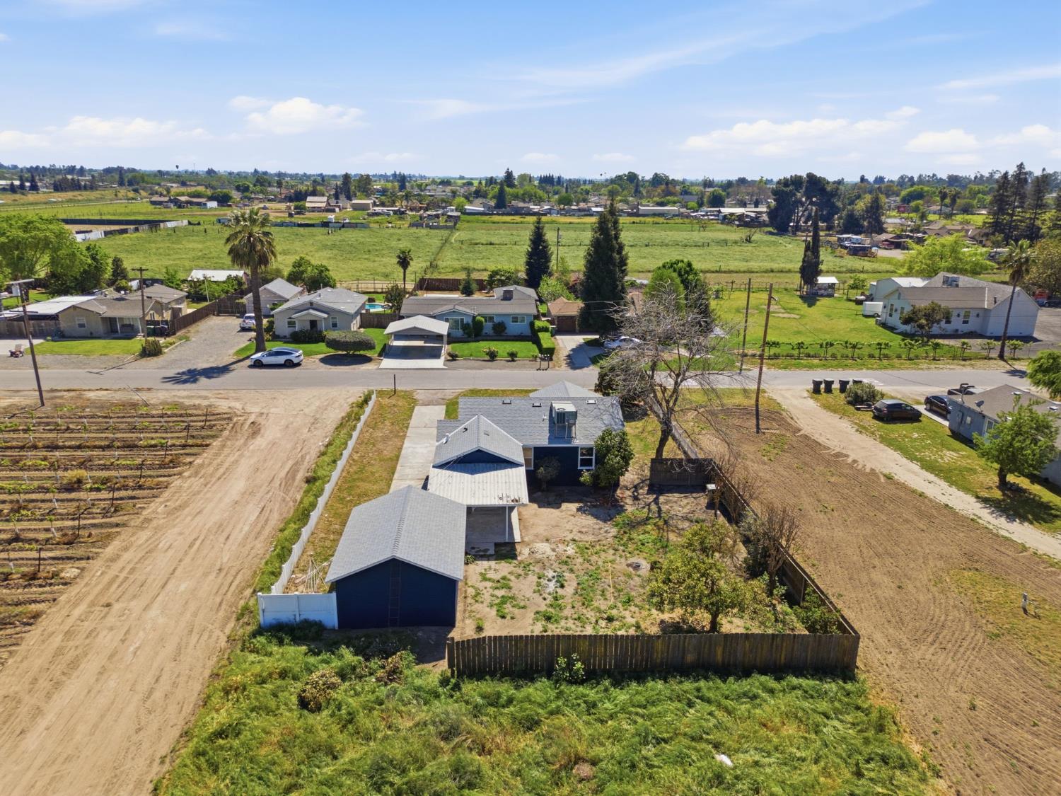 112 E Jefferson Ave, Fresno, CA 93706