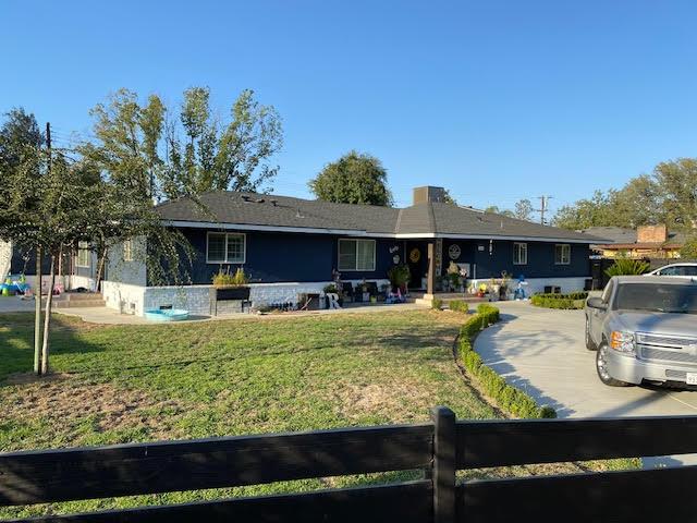 1248 W Alamos Ave, Fresno, CA 93705