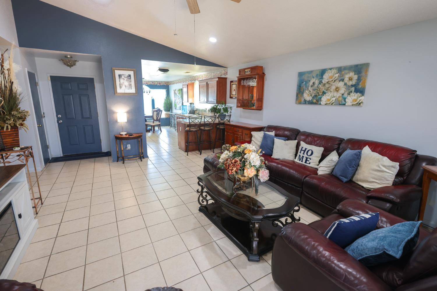 1686 Souza St, Orange Cove, CA 93646