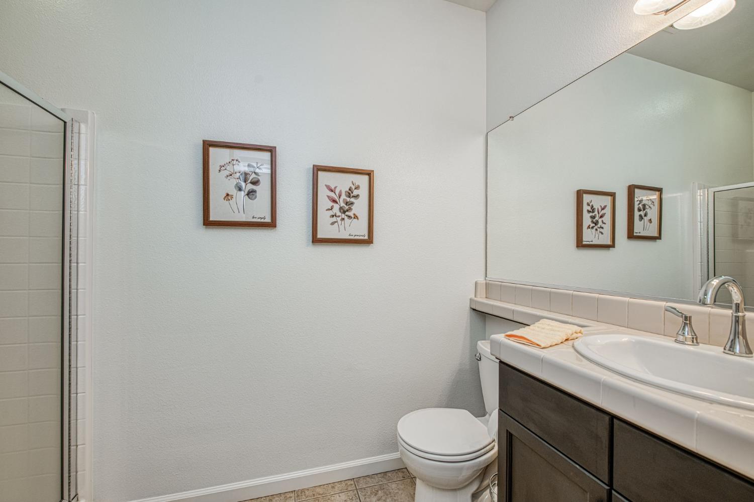 4226 Serena Ln, Clovis, CA 93619