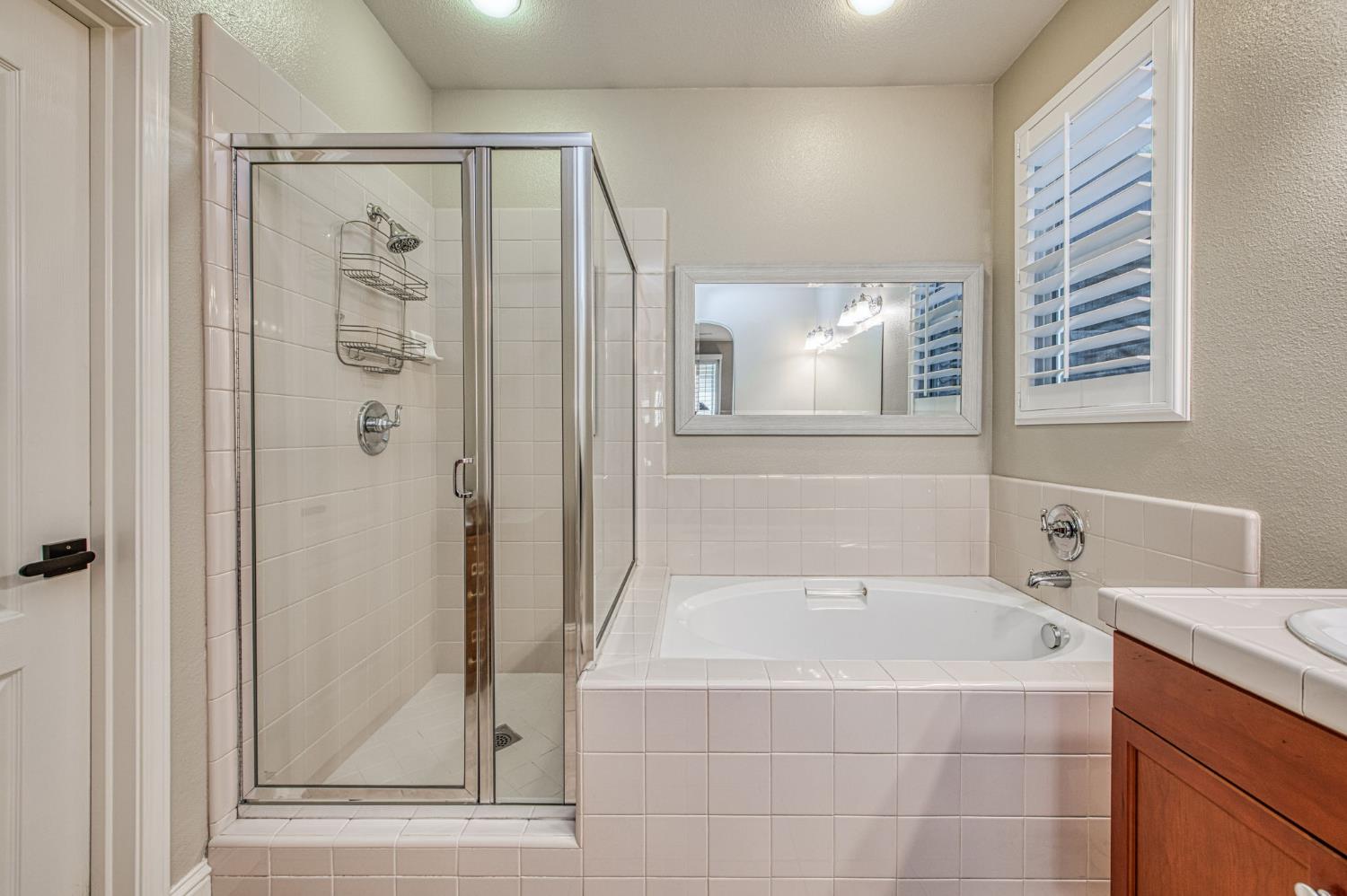 4226 Serena Ln, Clovis, CA 93619