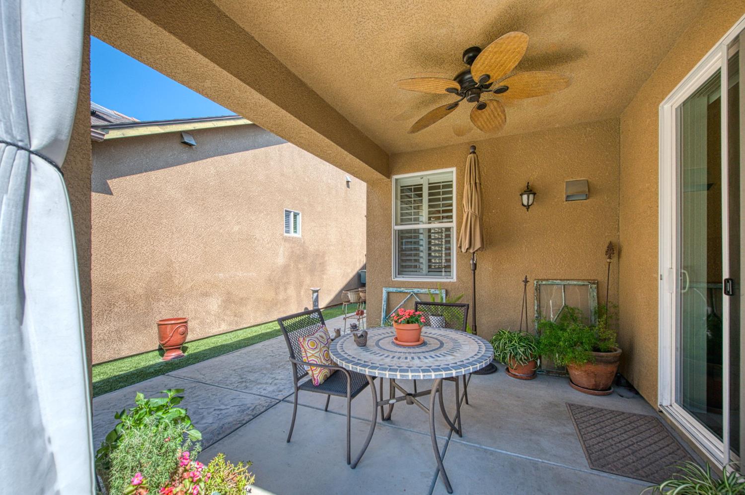 4226 Serena Ln, Clovis, CA 93619