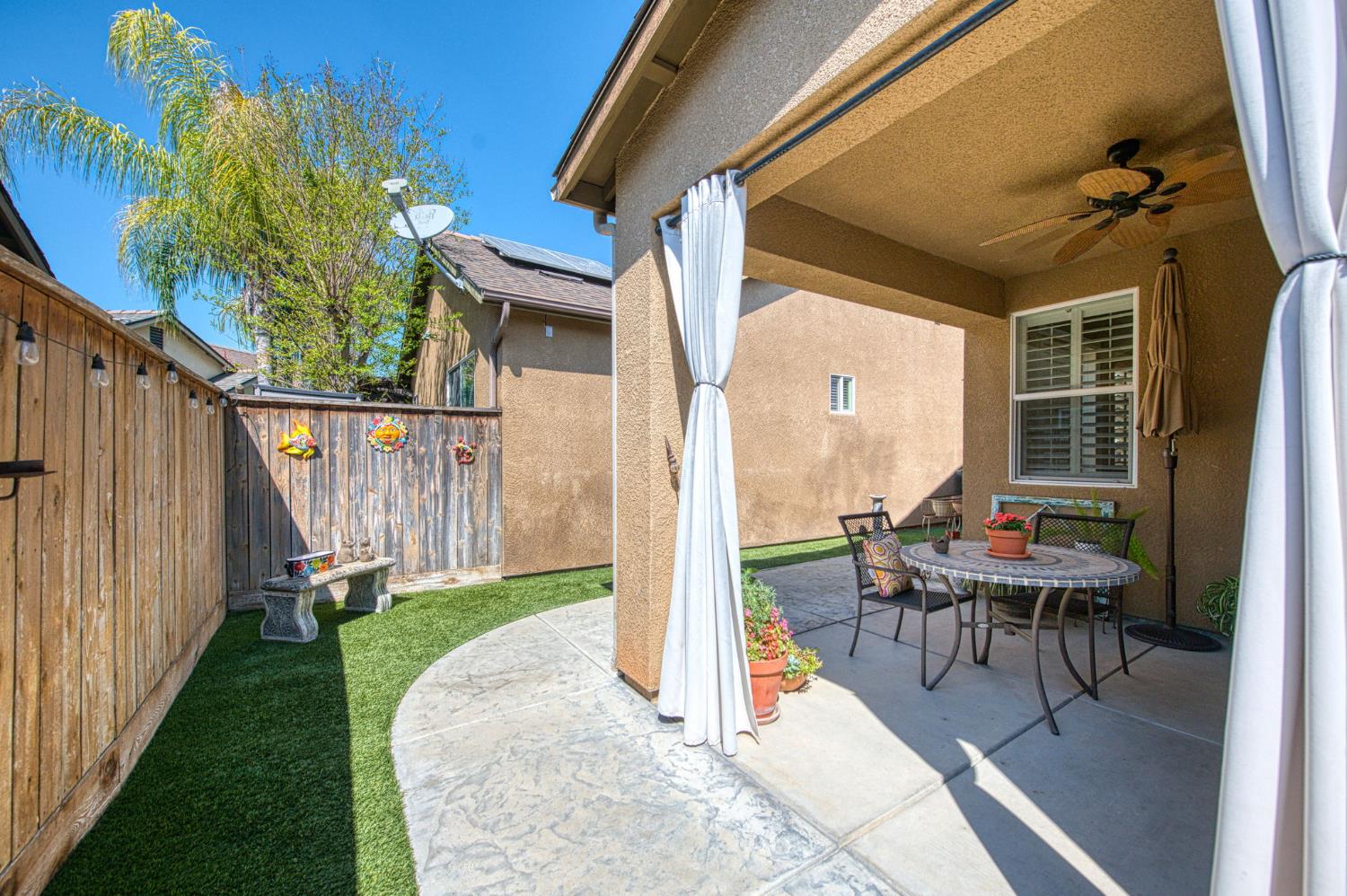 4226 Serena Ln, Clovis, CA 93619