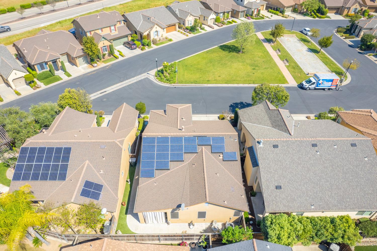 4226 Serena Ln, Clovis, CA 93619