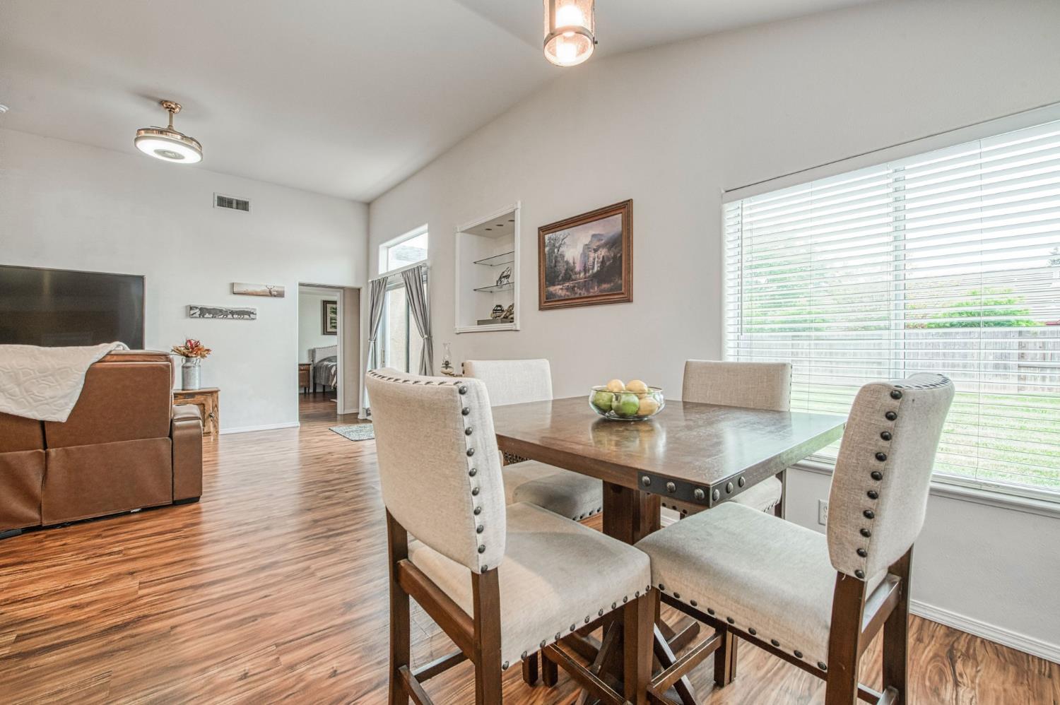 2658 Santa Ana Ave, Clovis, CA 93611