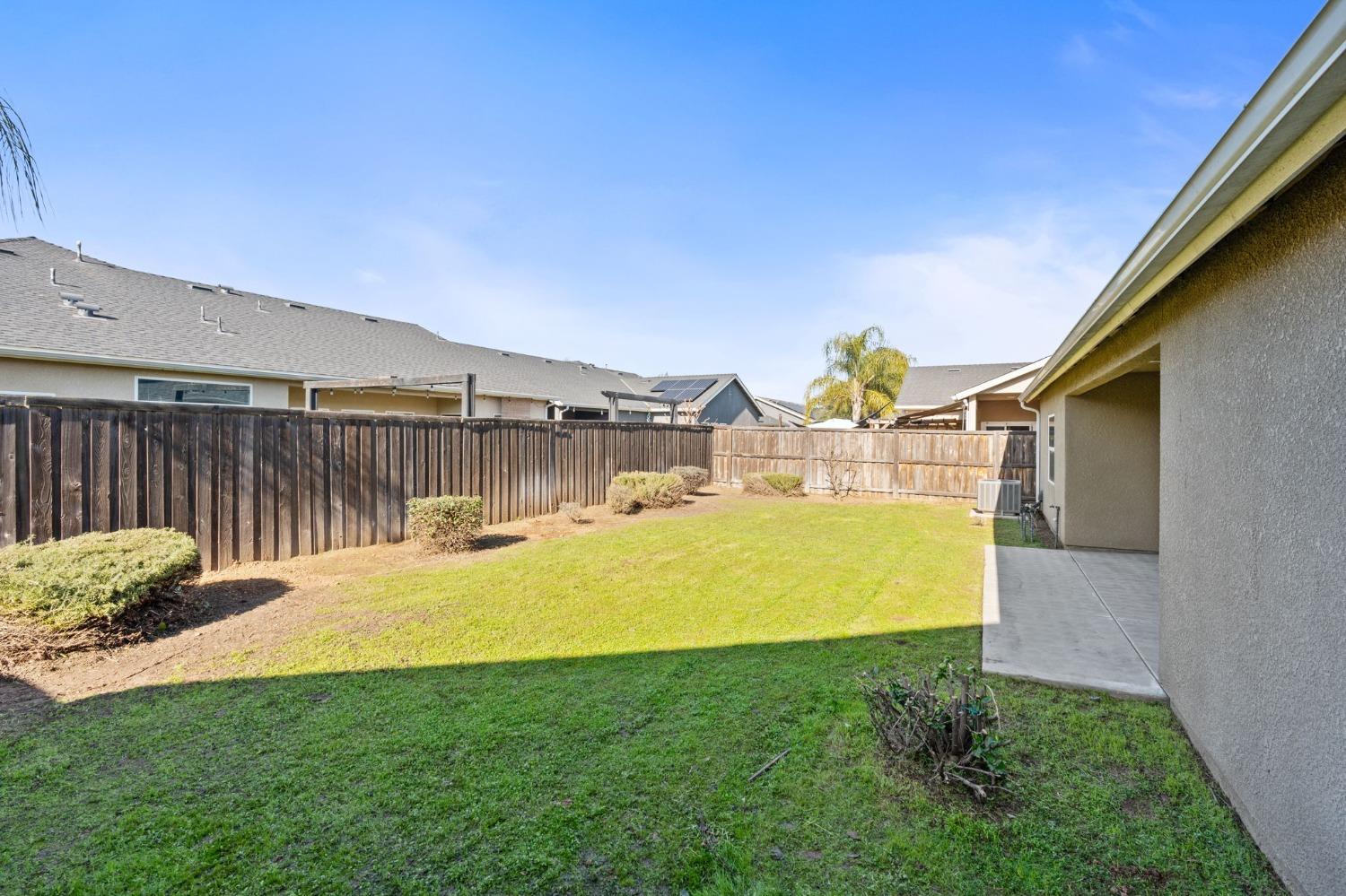 5311 N Tisha Ave, Fresno, CA 93723