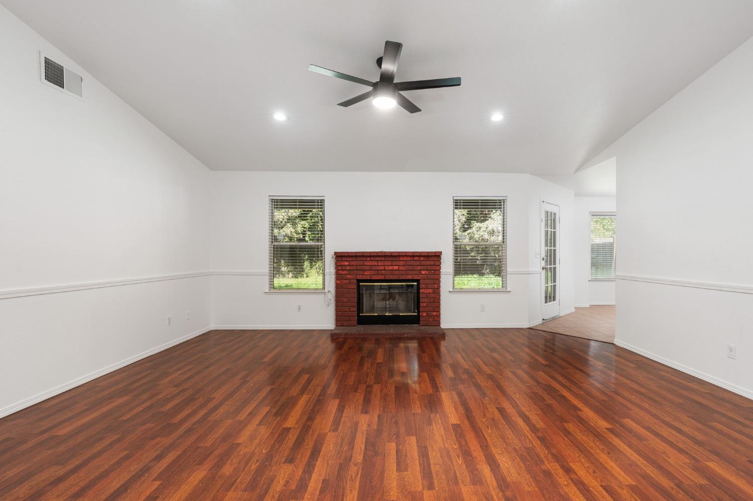 4518 W Escalon Ave, Fresno, CA 93722