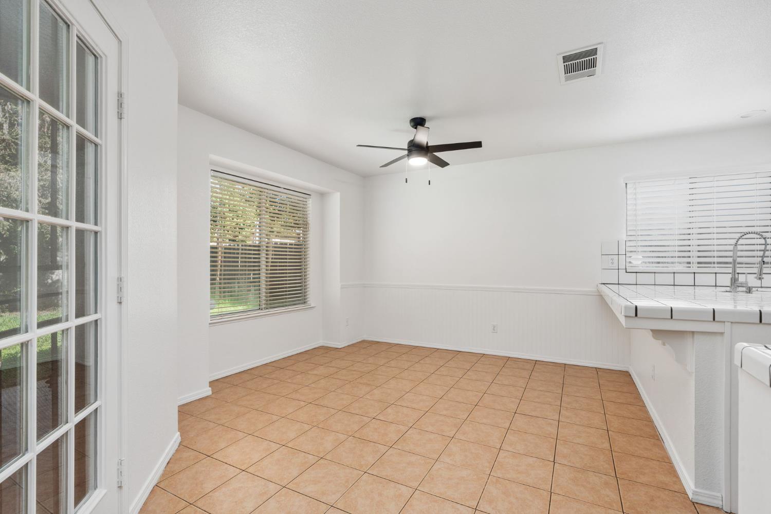 4518 W Escalon Ave, Fresno, CA 93722