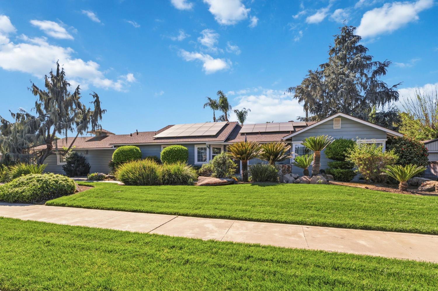 1423 20Th Ave, Kingsburg, CA 93631