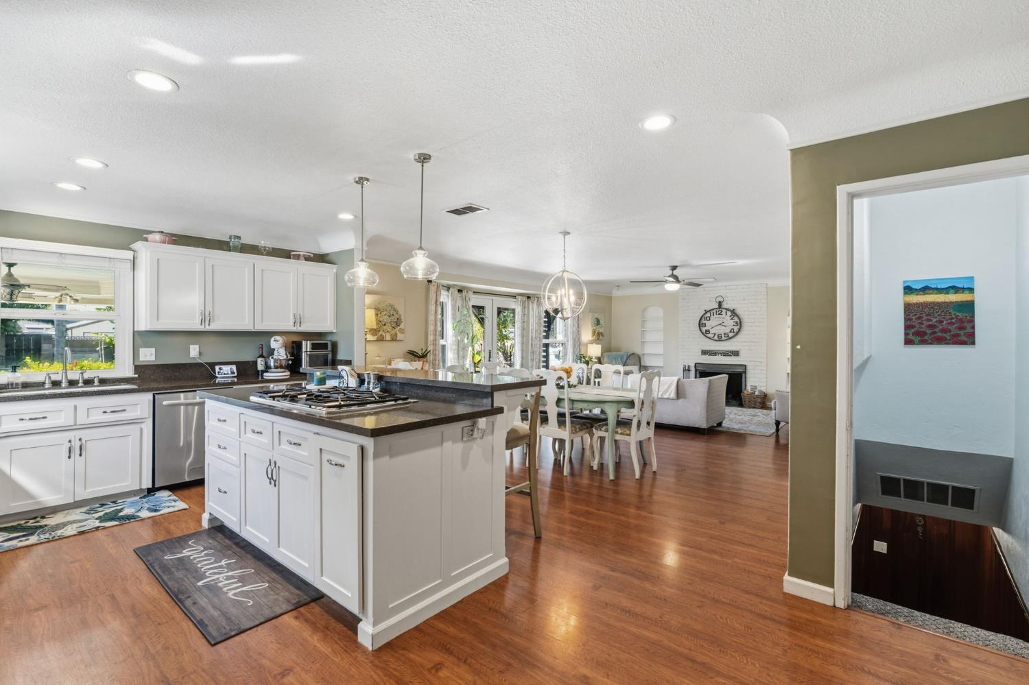 1423 20Th Ave, Kingsburg, CA 93631