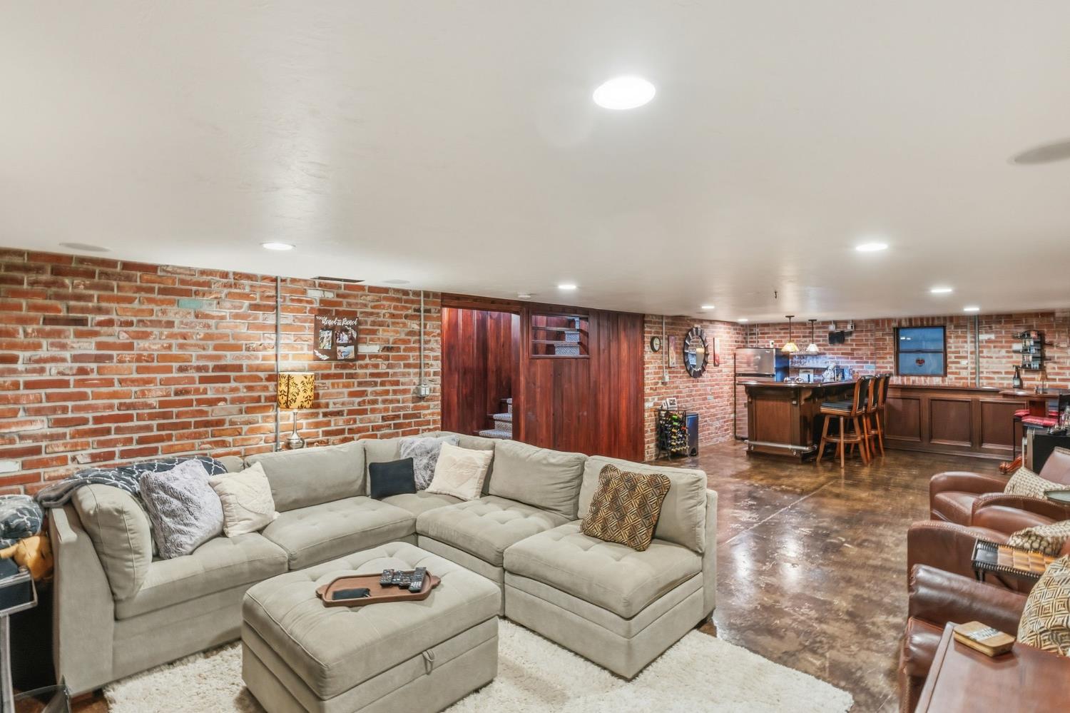 1423 20Th Ave, Kingsburg, CA 93631