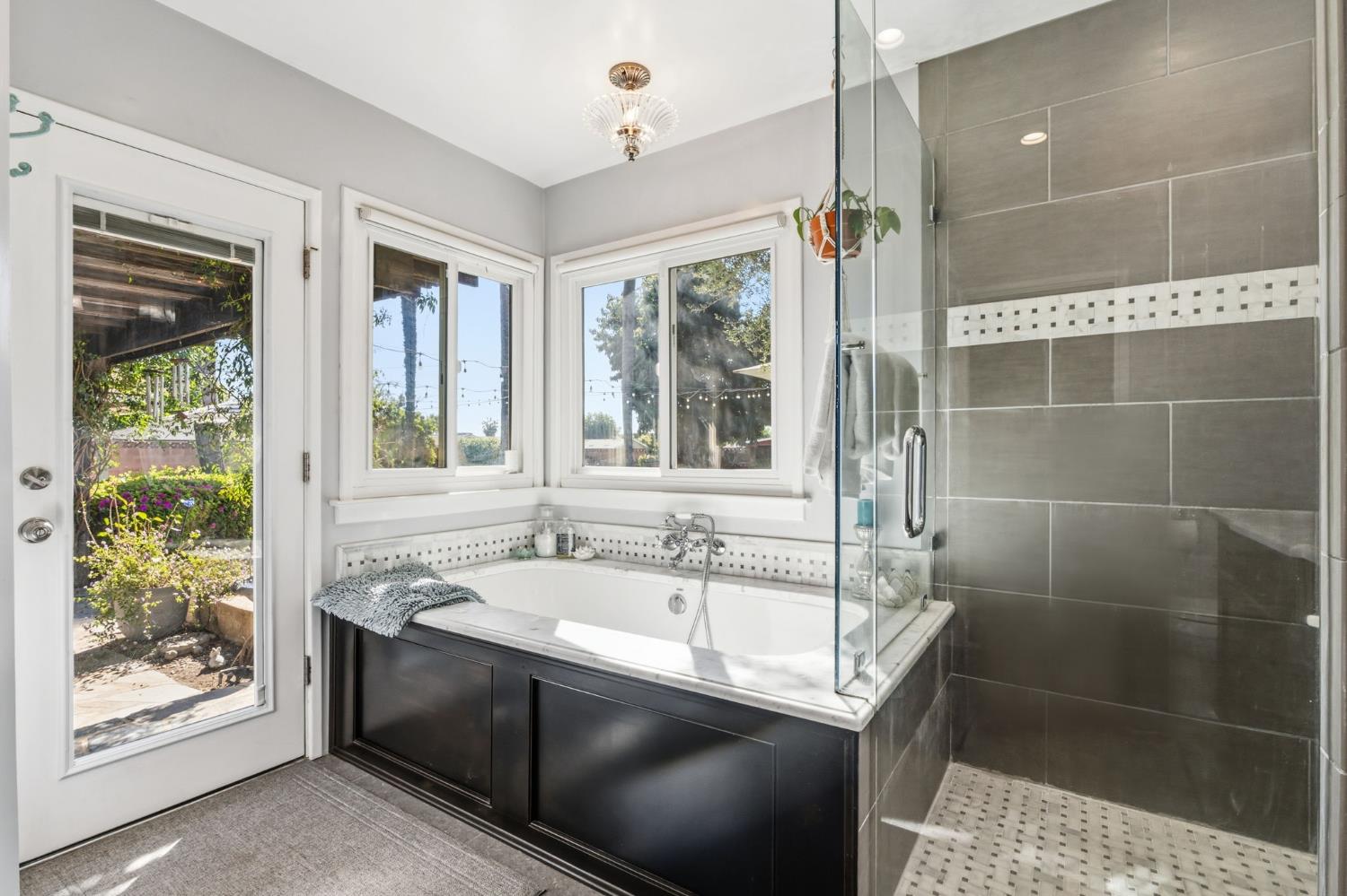 1423 20Th Ave, Kingsburg, CA 93631