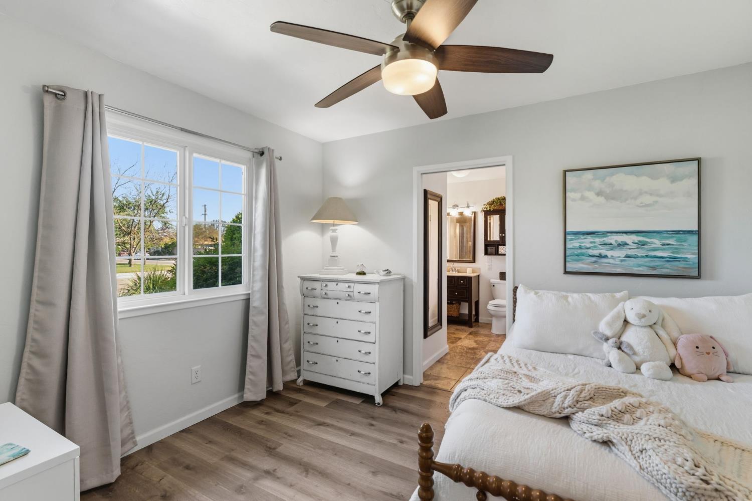 1423 20Th Ave, Kingsburg, CA 93631