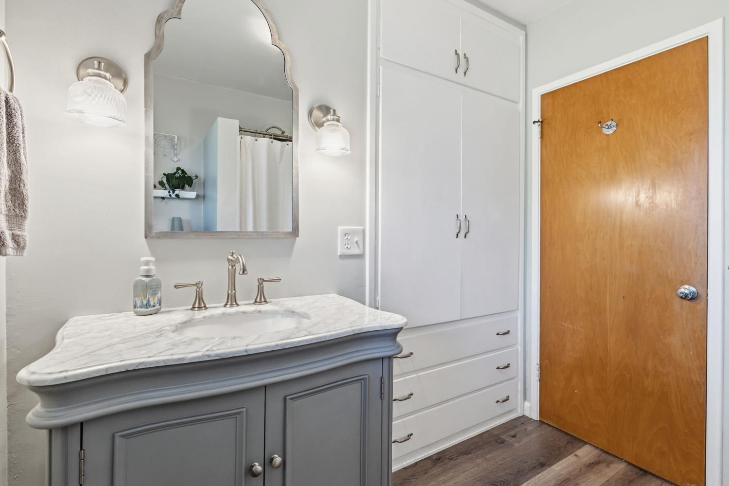 1423 20Th Ave, Kingsburg, CA 93631