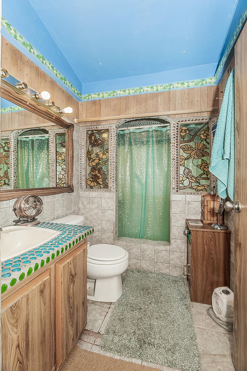 17423 Bluewater Bay Ln, Friant, CA 93626