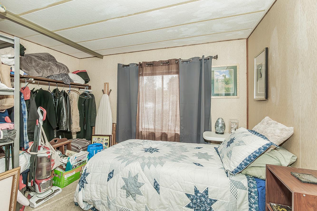 17423 Bluewater Bay Ln, Friant, CA 93626