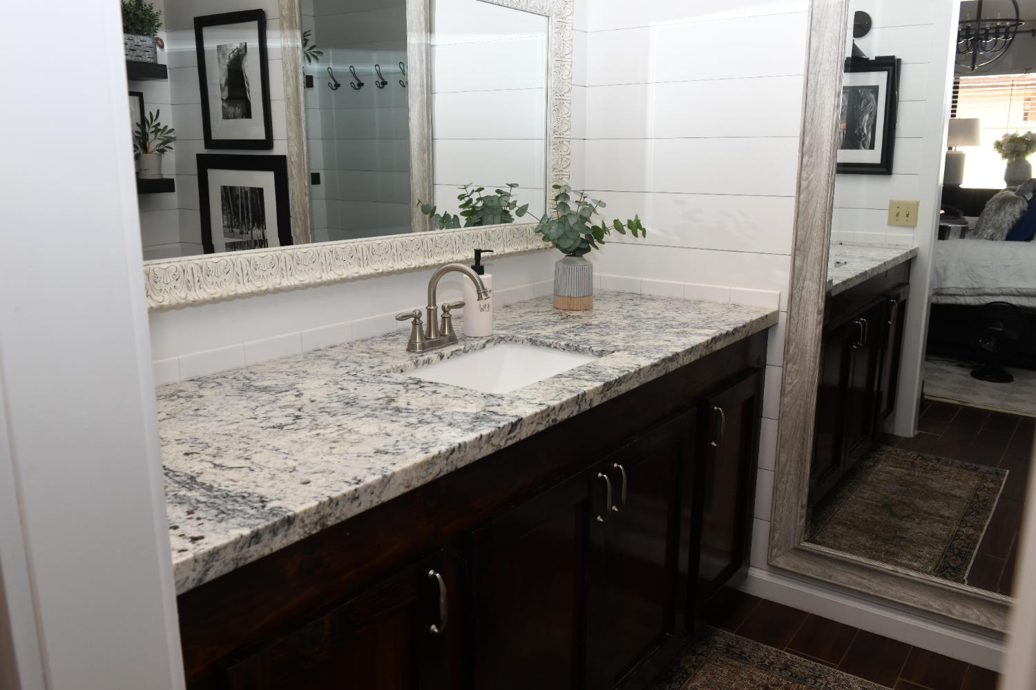 2411 Driftwood, Madera, CA 93637