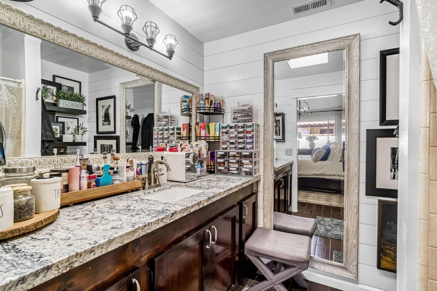 2411 Driftwood, Madera, CA 93637