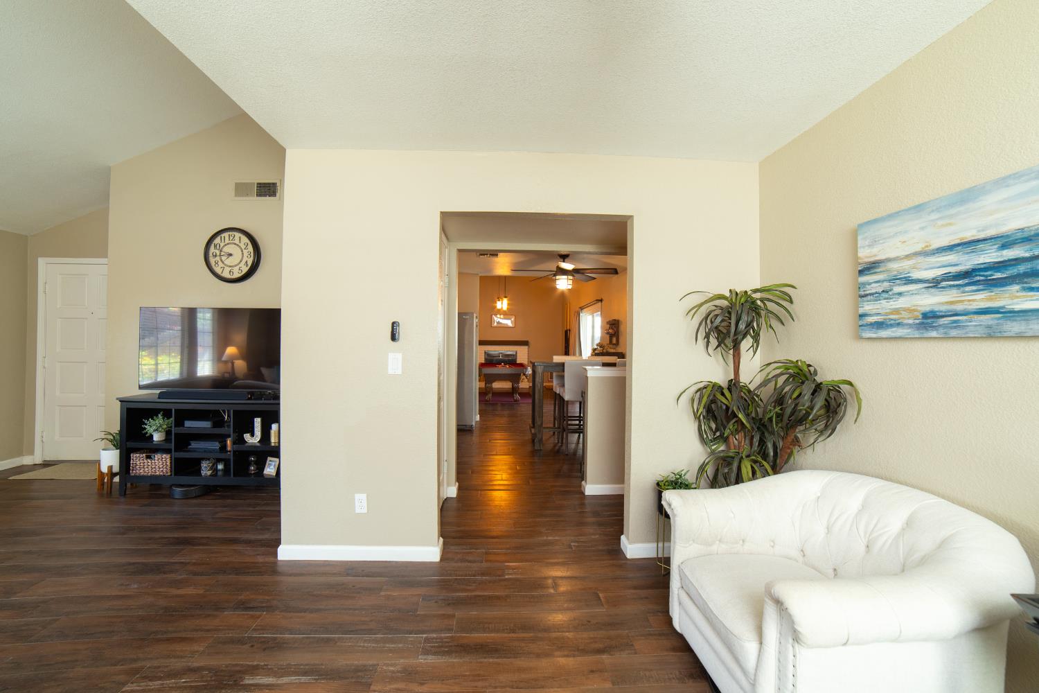 5438 W Sample Ave, Fresno, CA 93722