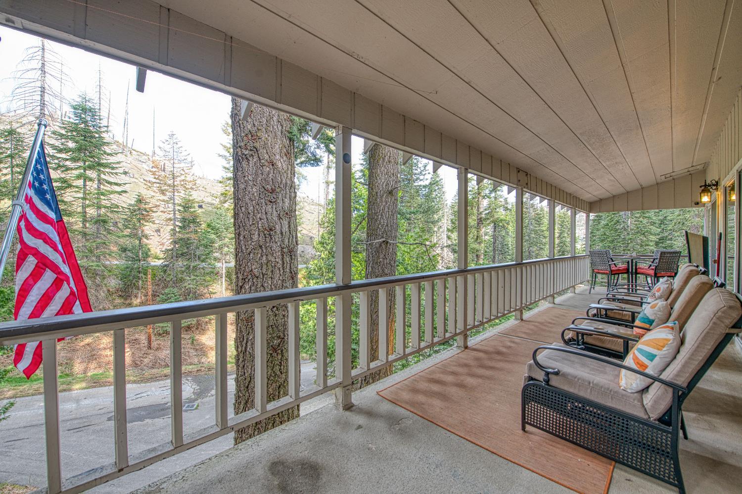 44261 Shaver Lake Rd, Shaver Lake, CA 93664