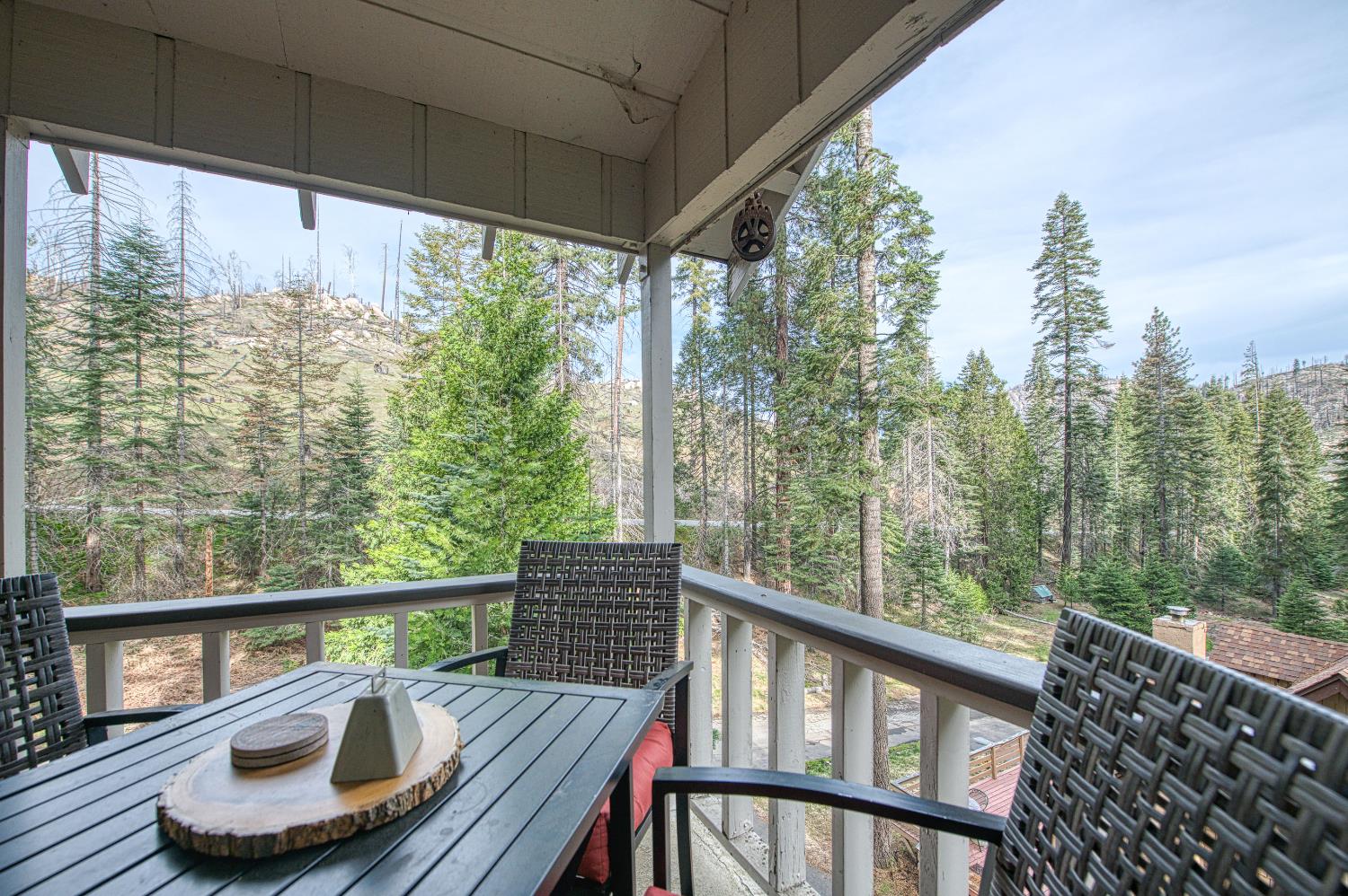 44261 Shaver Lake Rd, Shaver Lake, CA 93664
