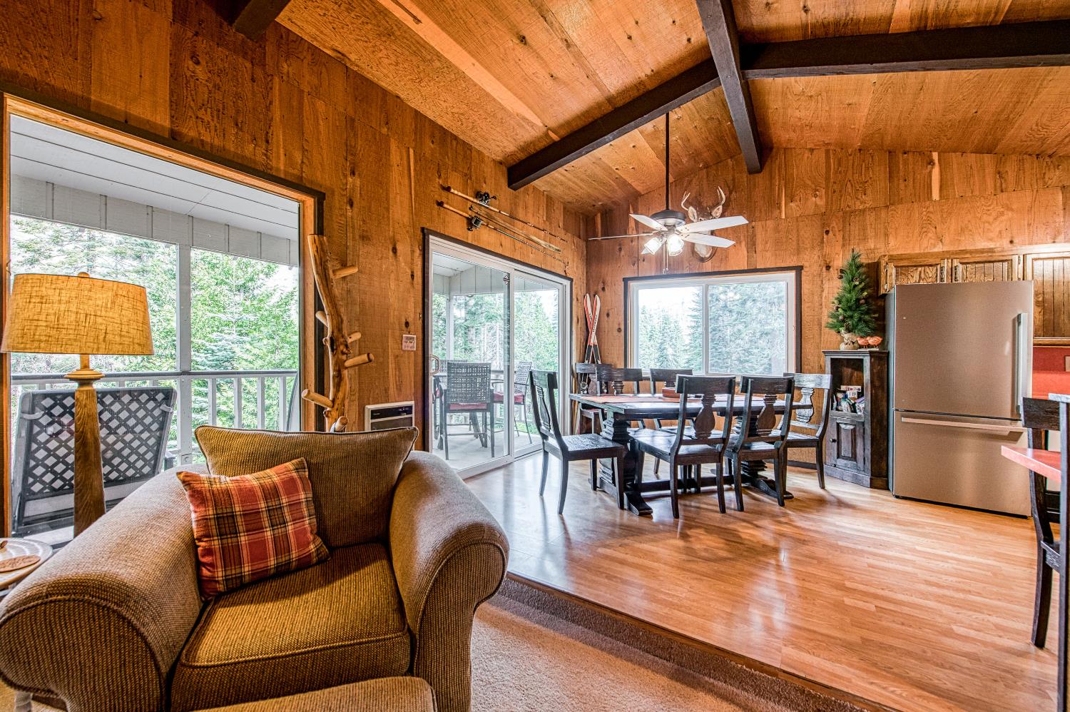 44261 Shaver Lake Rd, Shaver Lake, CA 93664