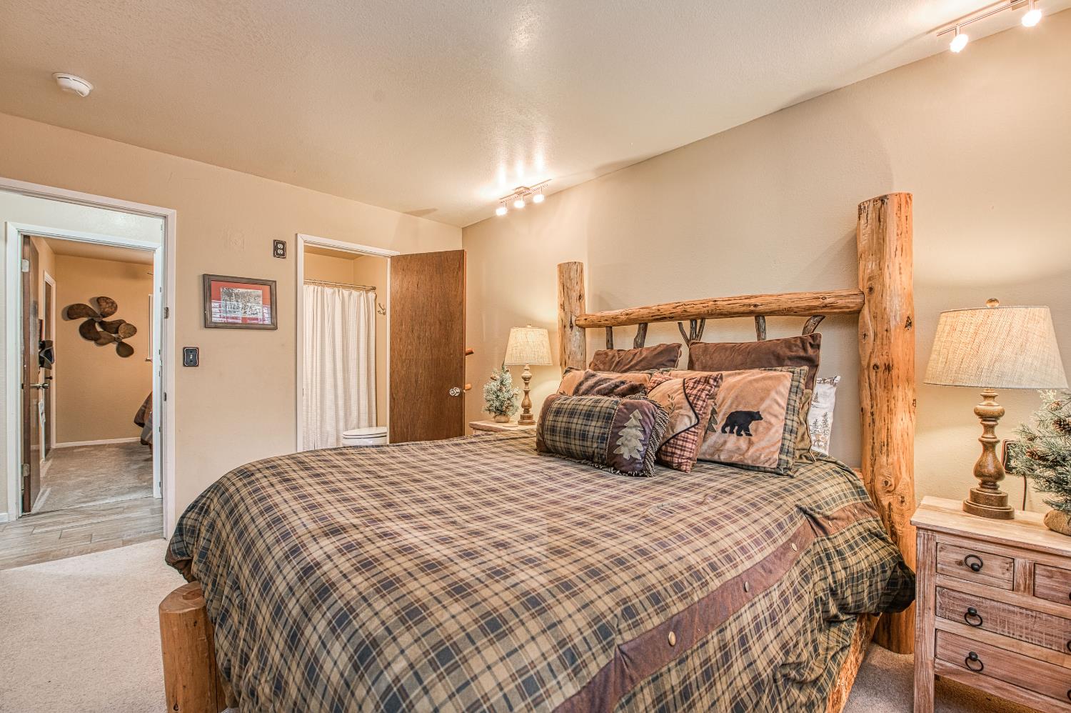 44261 Shaver Lake Rd, Shaver Lake, CA 93664