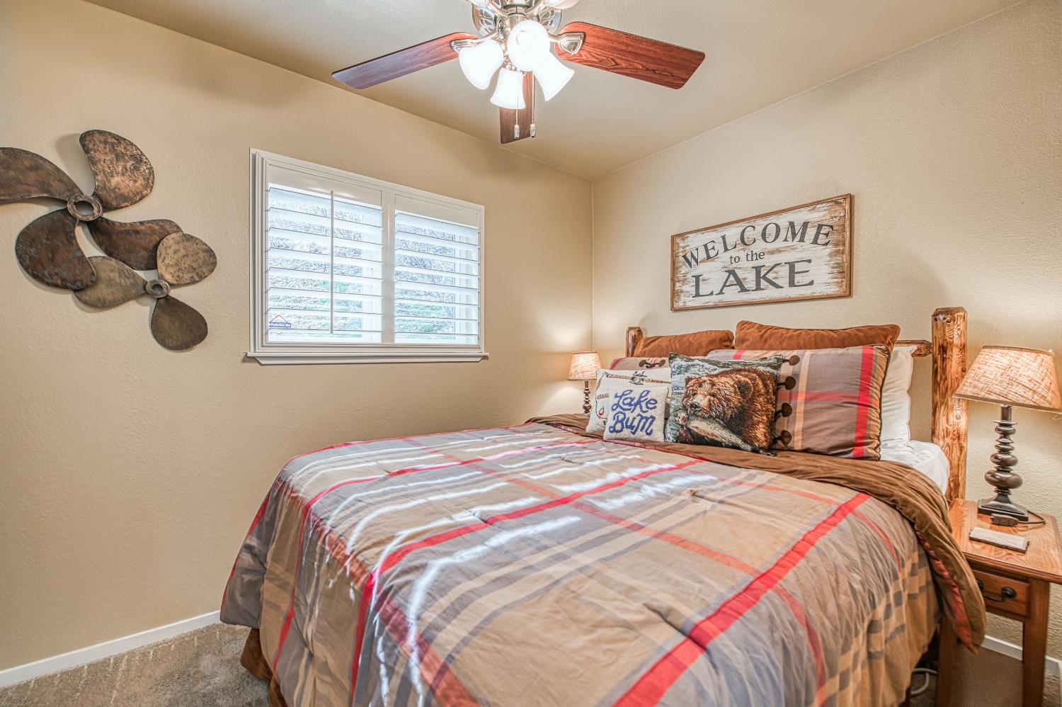 44261 Shaver Lake Rd, Shaver Lake, CA 93664