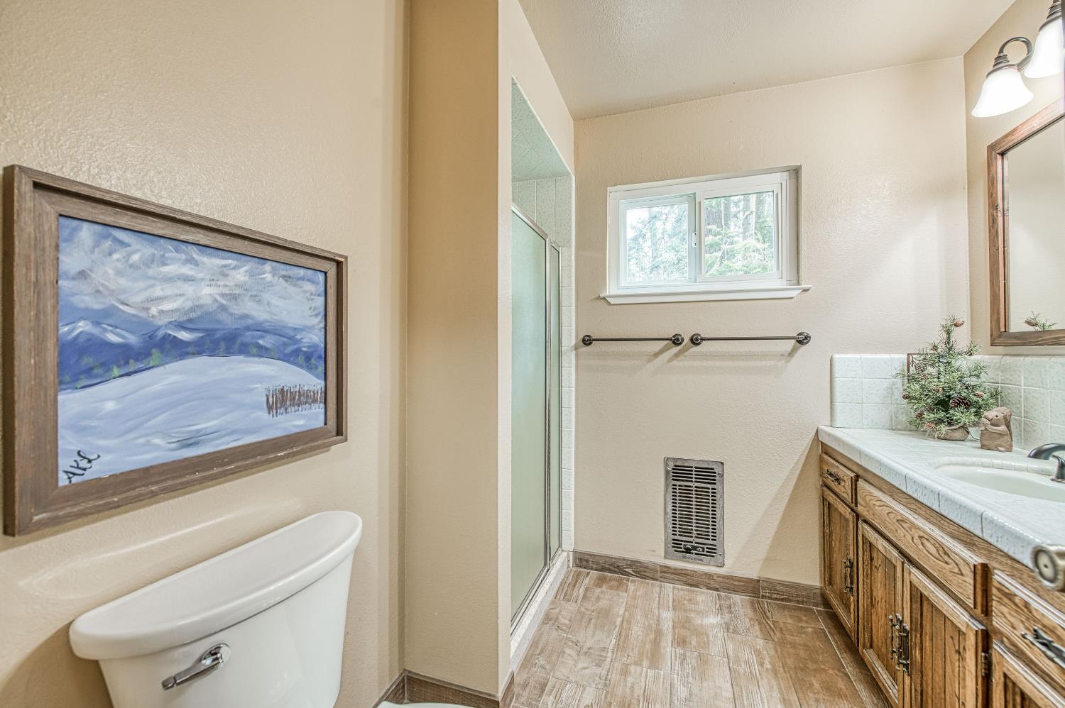 44261 Shaver Lake Rd, Shaver Lake, CA 93664