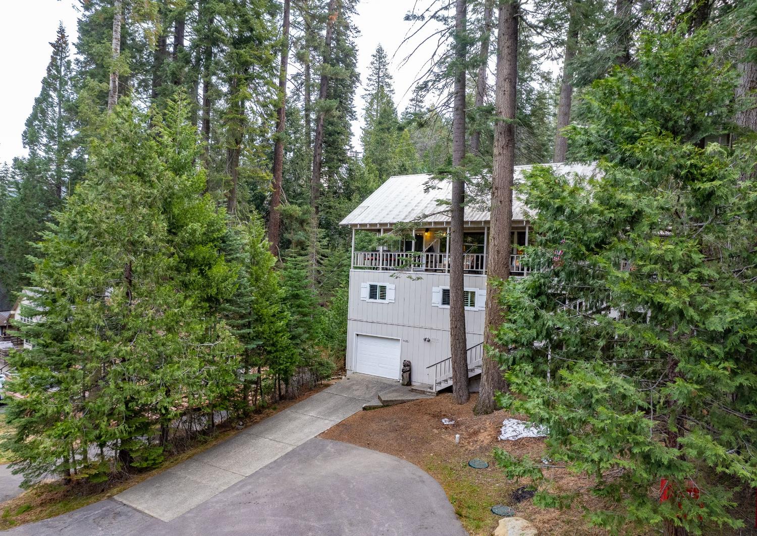 44261 Shaver Lake Rd, Shaver Lake, CA 93664