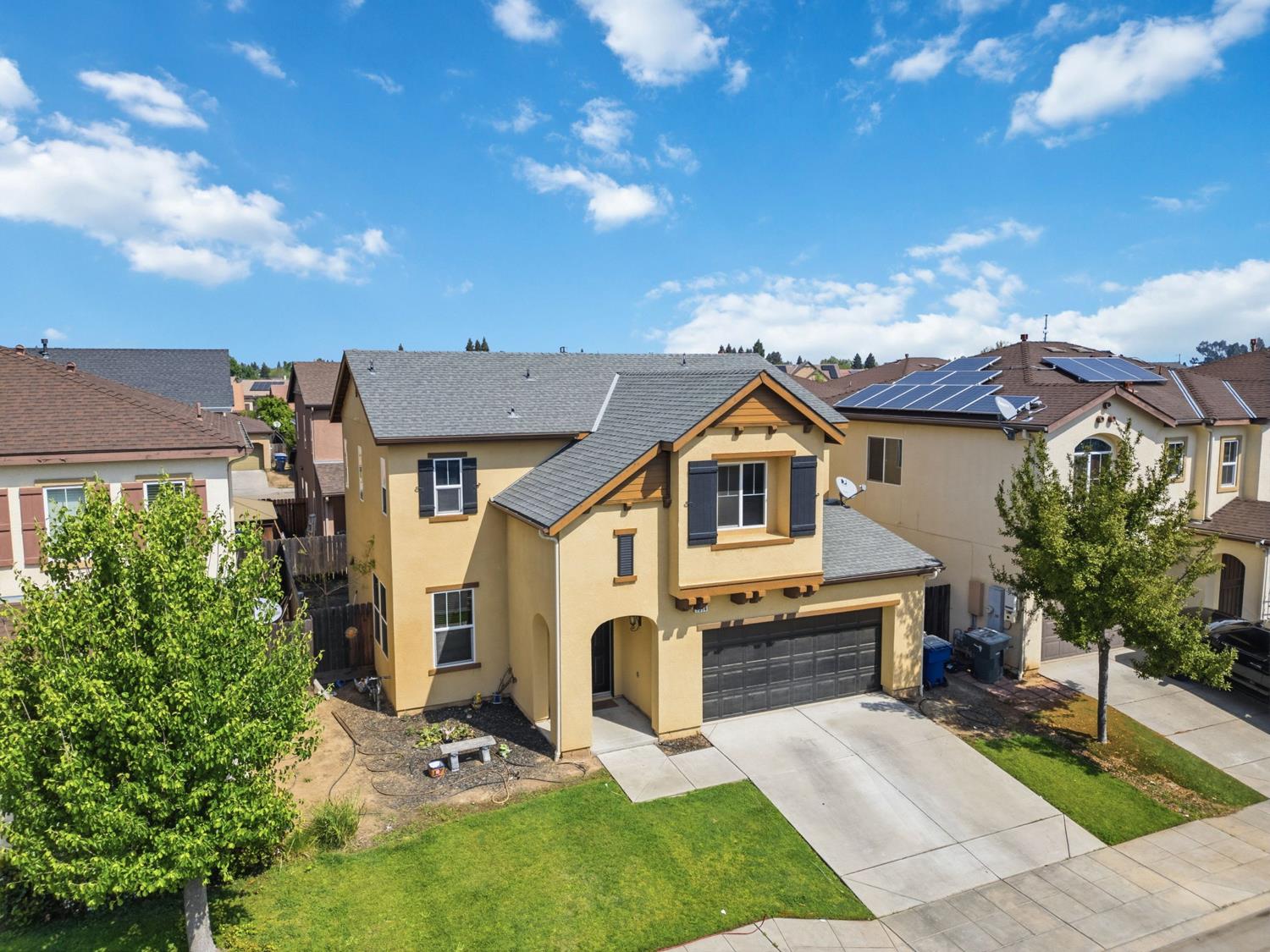 7374 E Giavanna Ave, Fresno, CA 93737