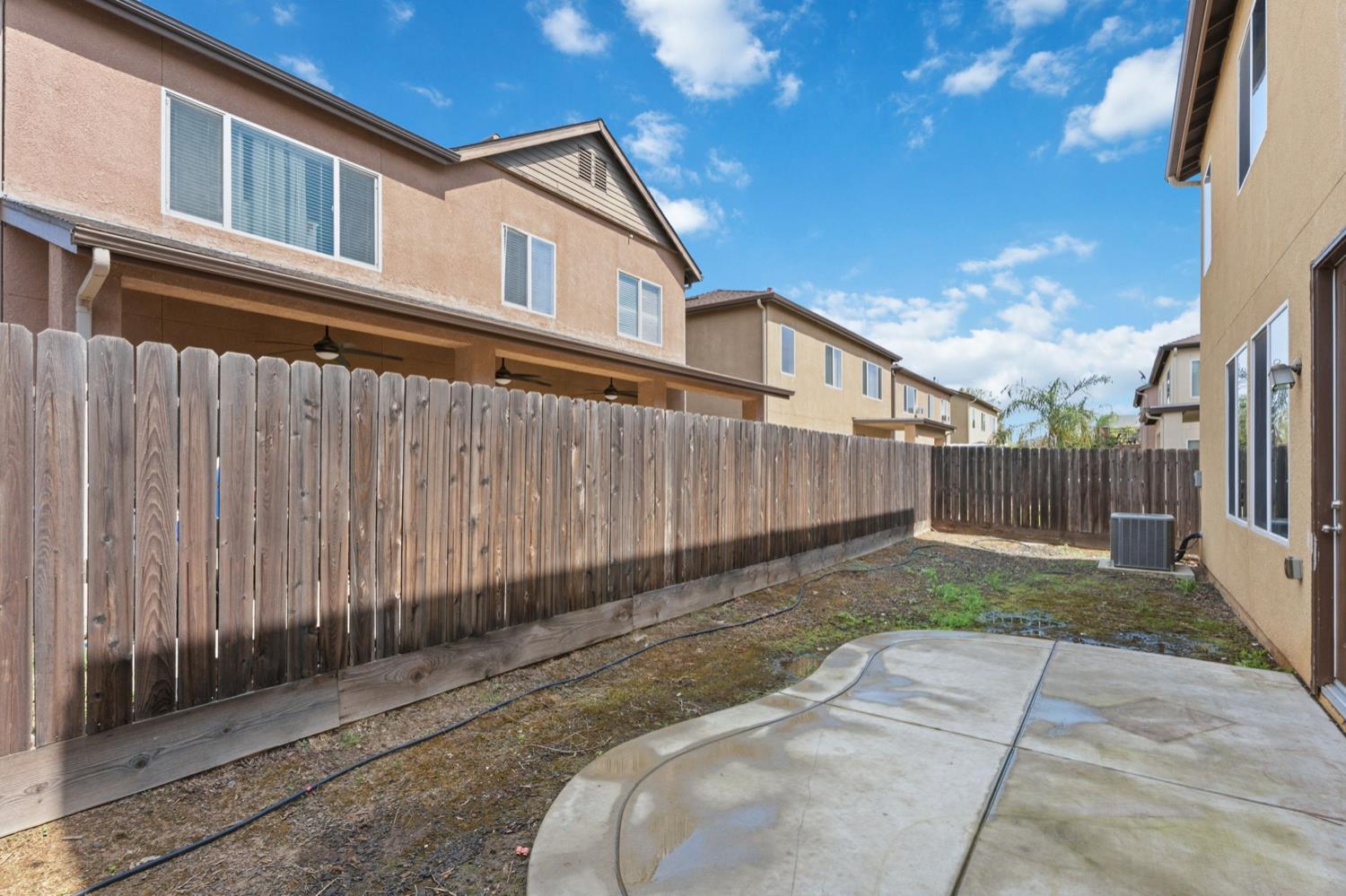 7374 E Giavanna Ave, Fresno, CA 93737