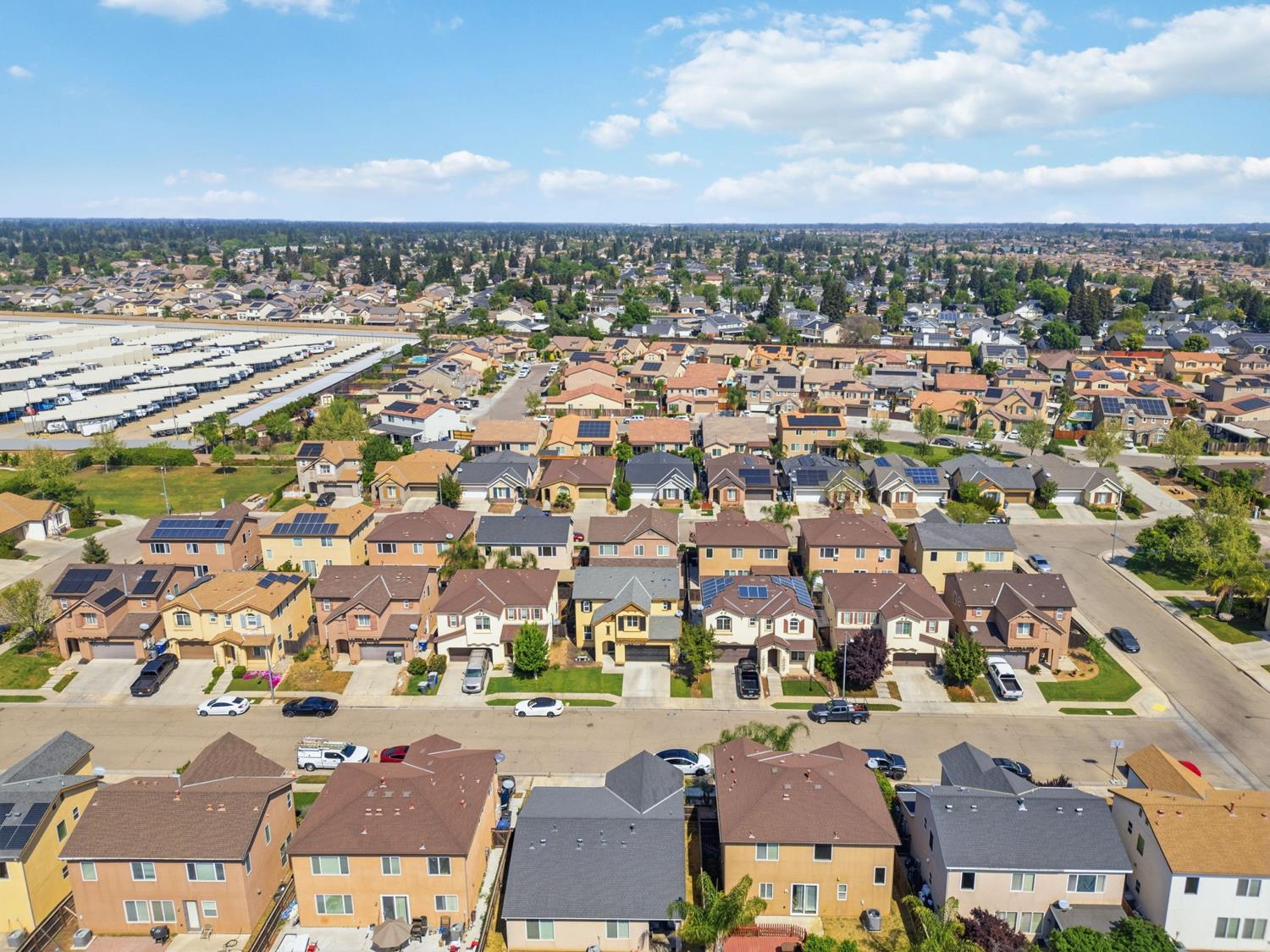 7374 E Giavanna Ave, Fresno, CA 93737