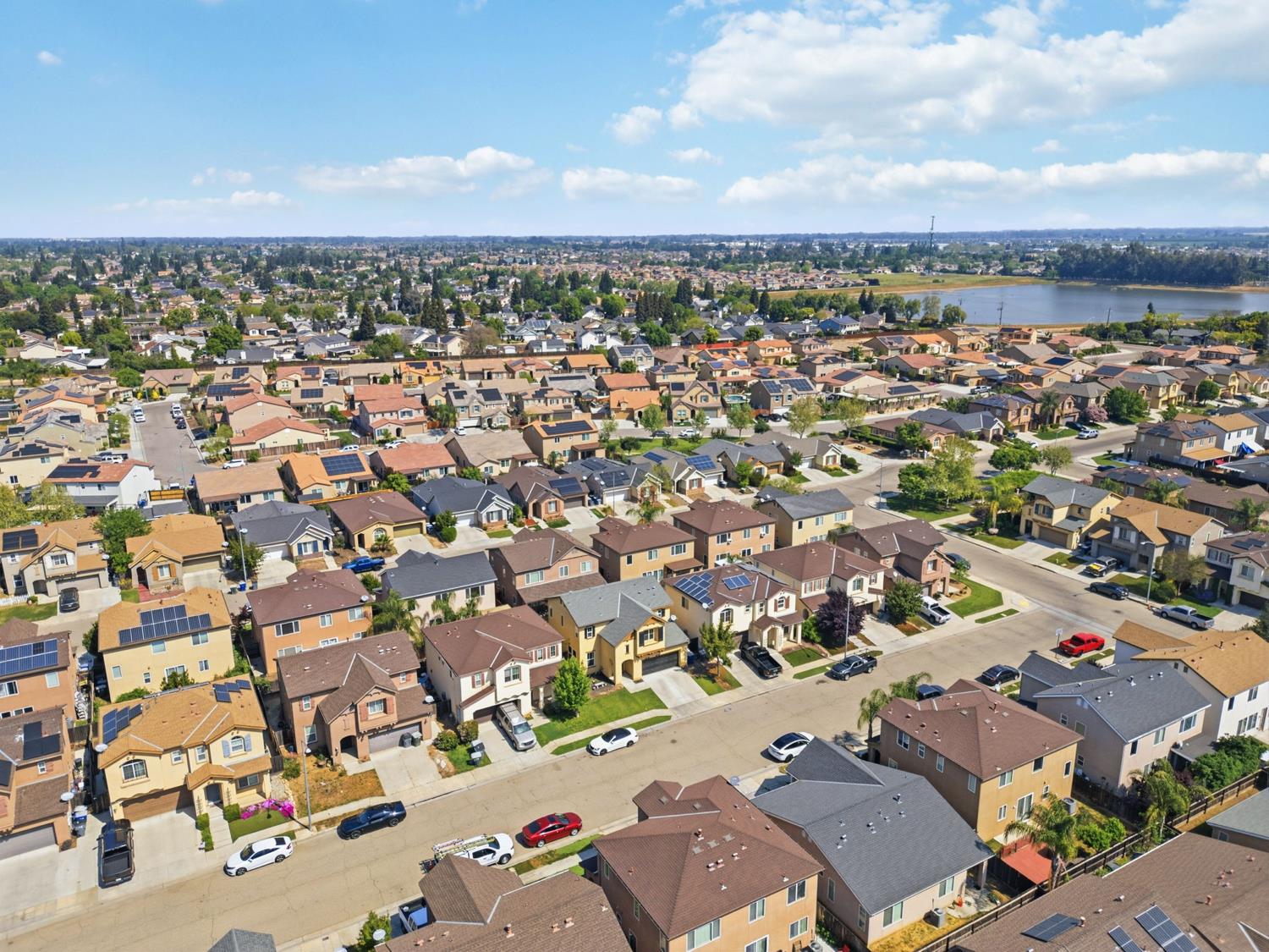 7374 E Giavanna Ave, Fresno, CA 93737