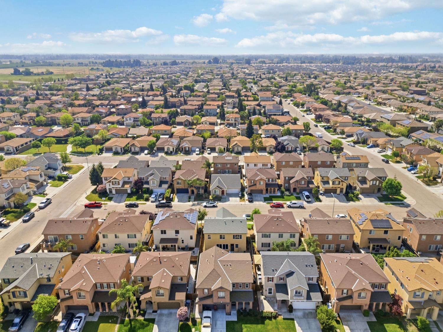 7374 E Giavanna Ave, Fresno, CA 93737