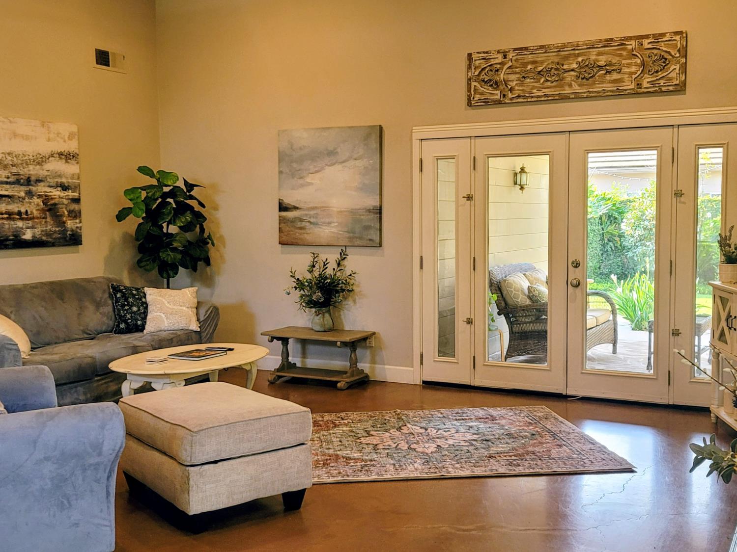 2827 E Shea, Fresno, CA 93720