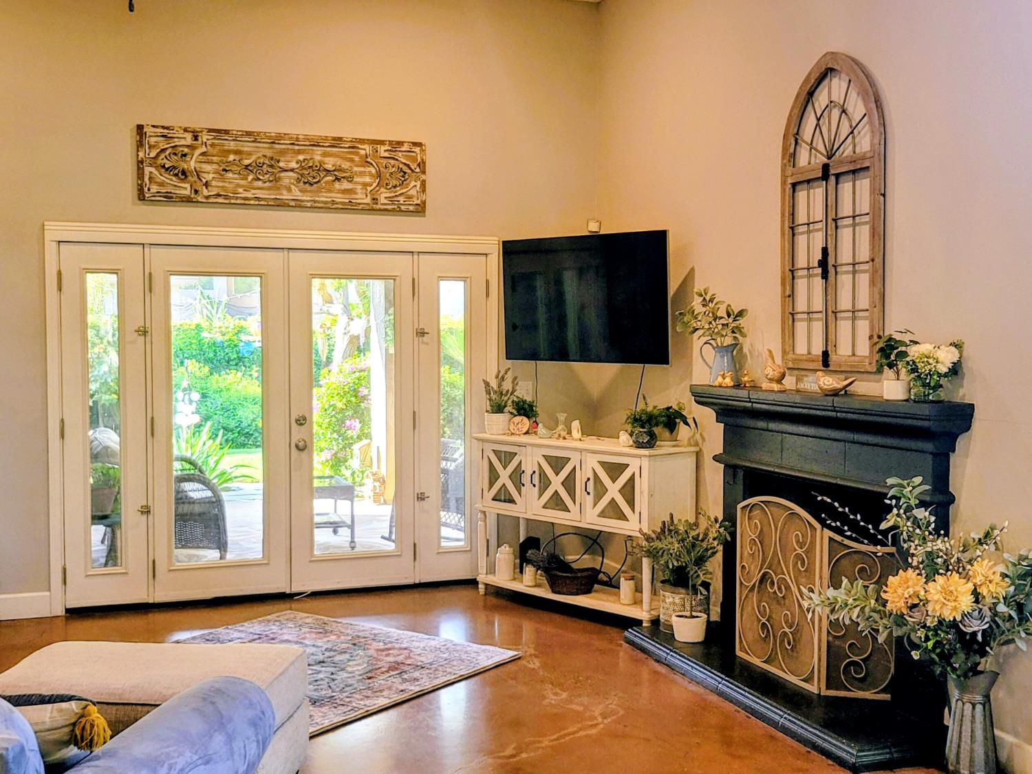 2827 E Shea, Fresno, CA 93720