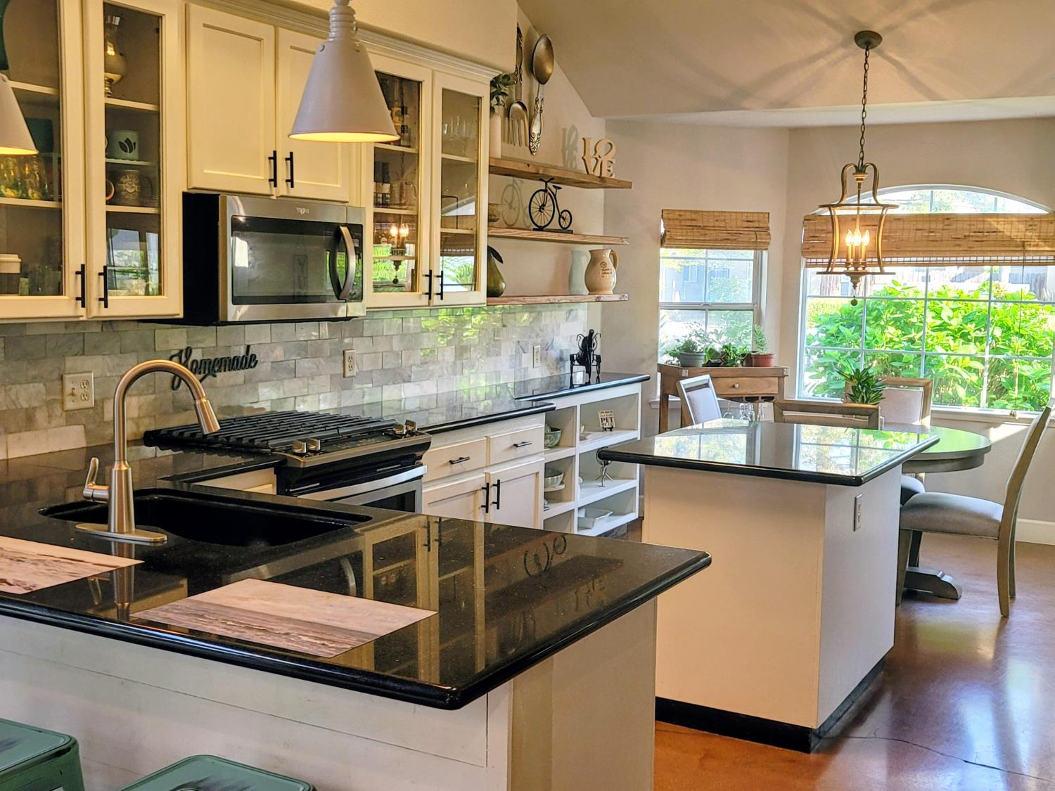 2827 E Shea, Fresno, CA 93720