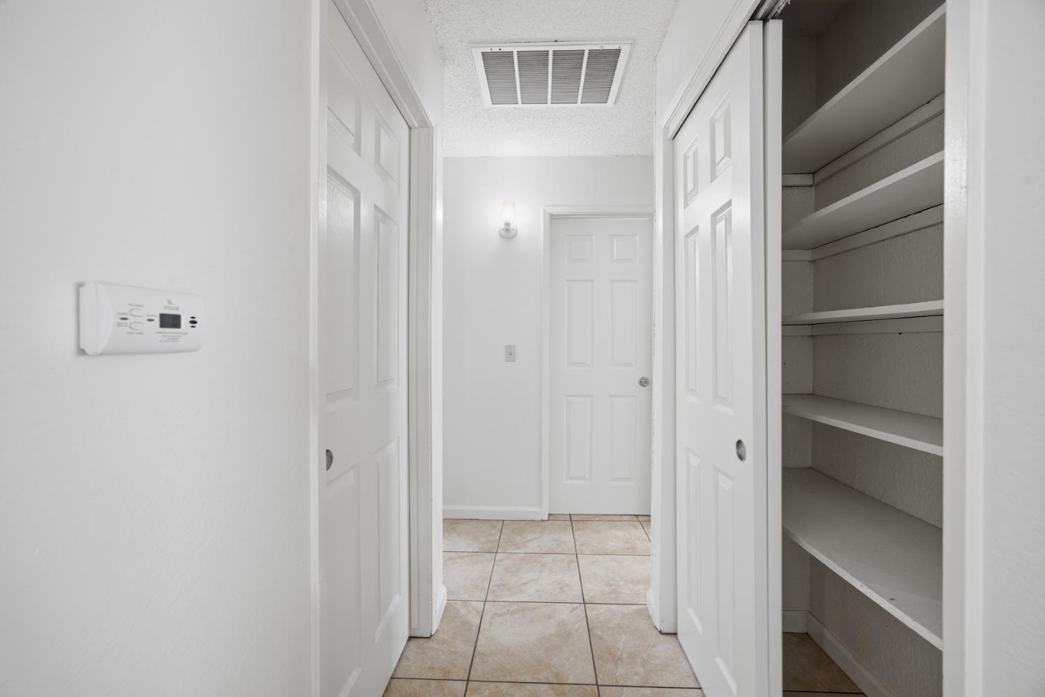 2532 W Chestnut, Visalia, CA 93277