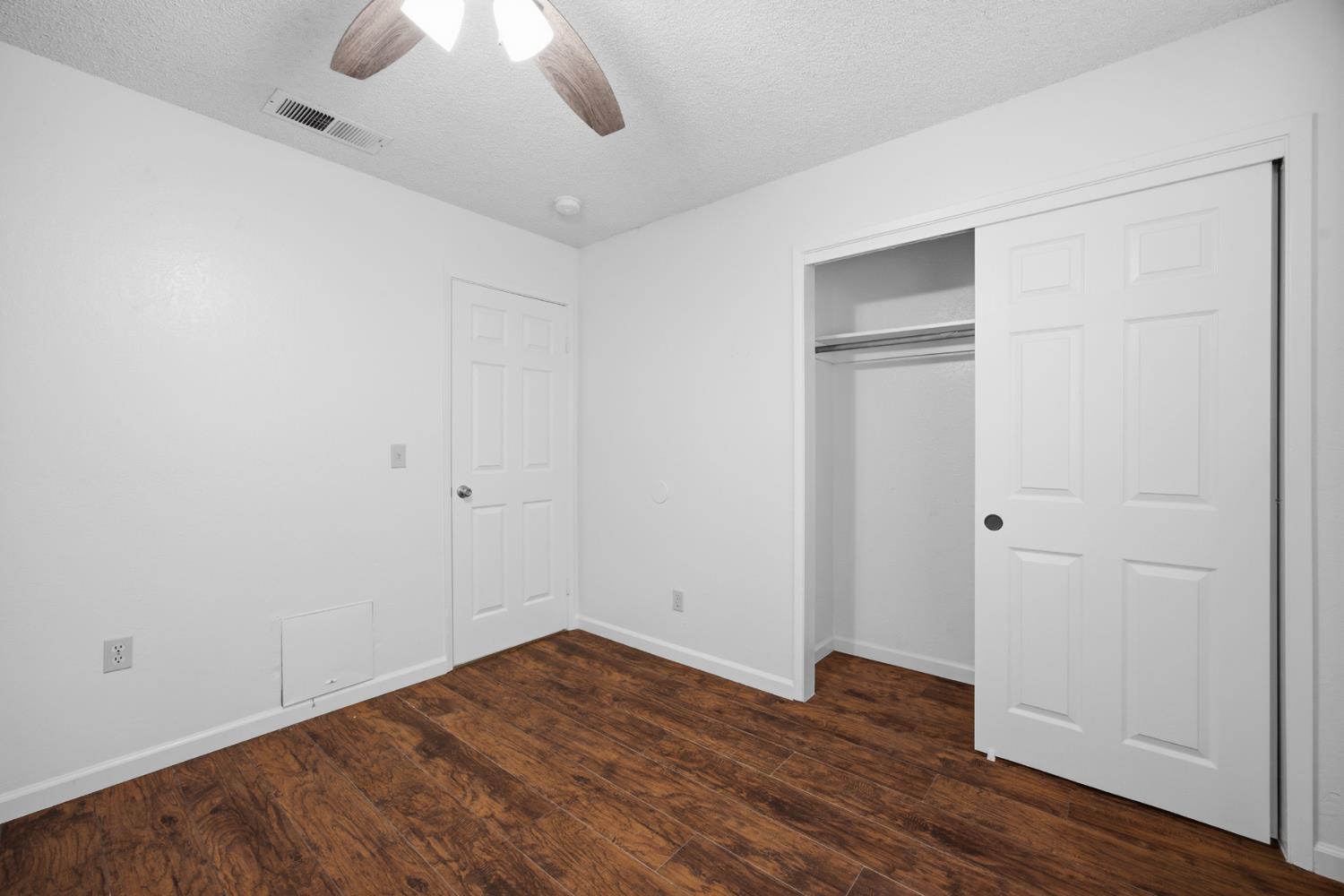 2532 W Chestnut, Visalia, CA 93277