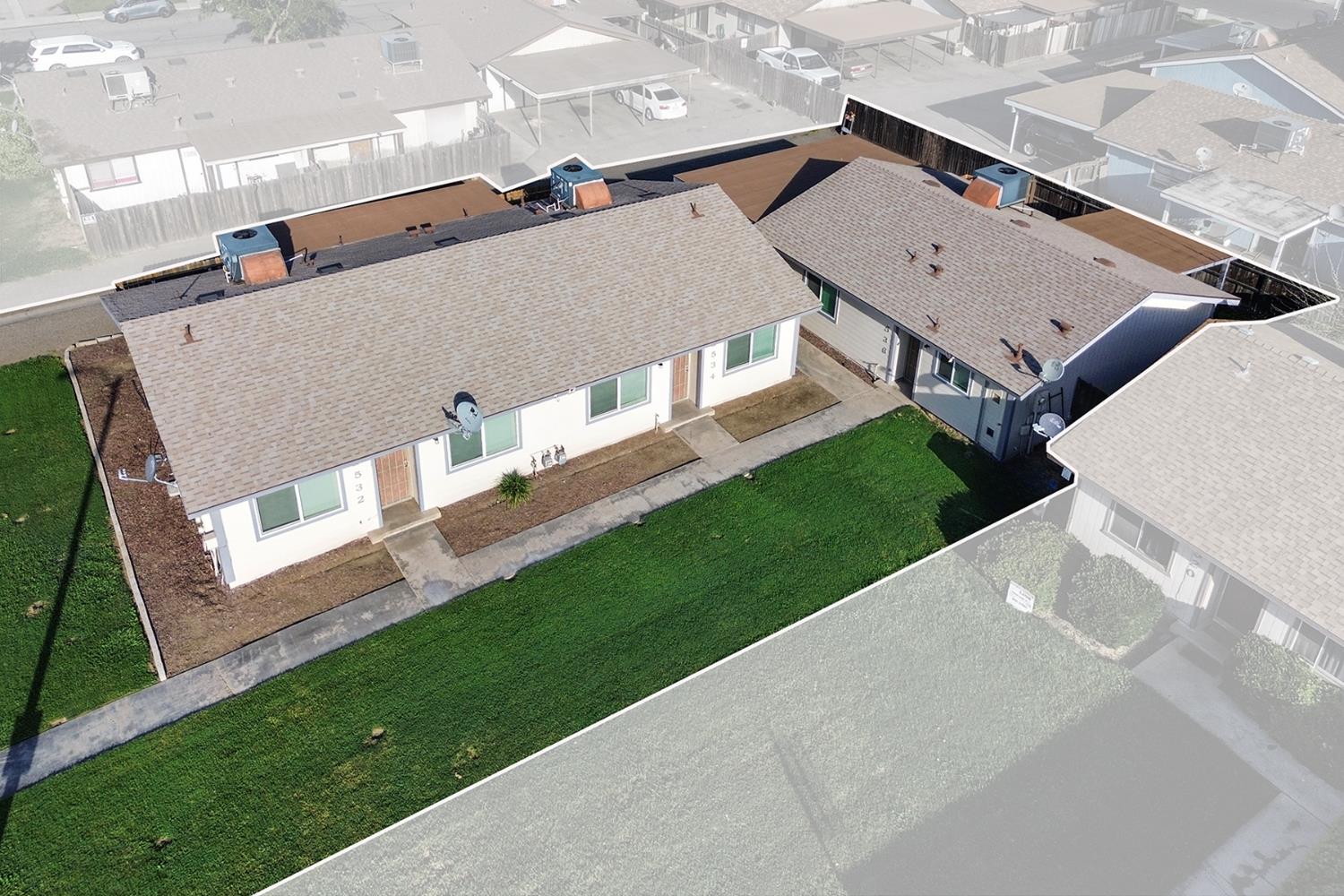 2532 W Chestnut, Visalia, CA 93277