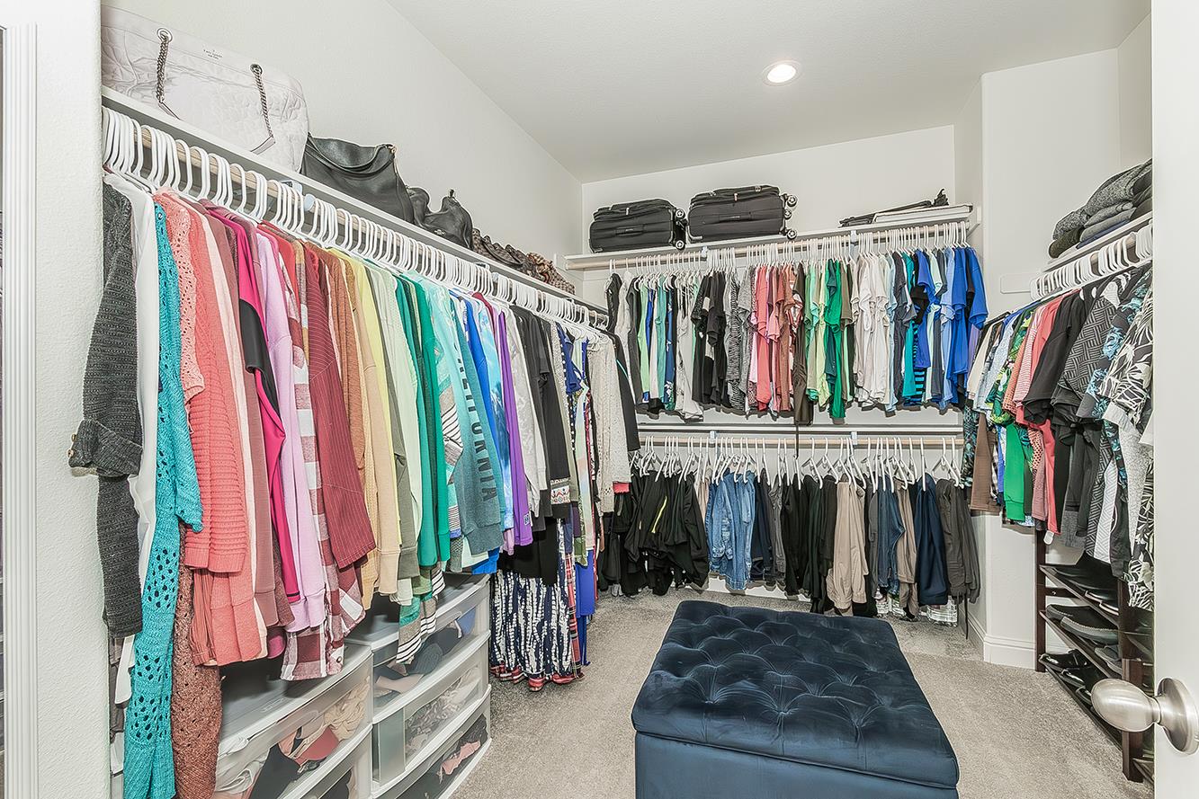 877 Treasure Hills Dr, Madera, CA 93636