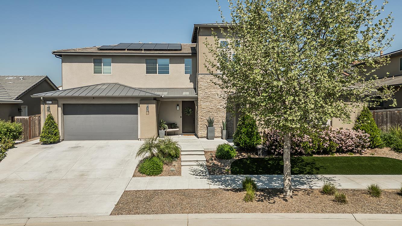 877 Treasure Hills Dr, Madera, CA 93636