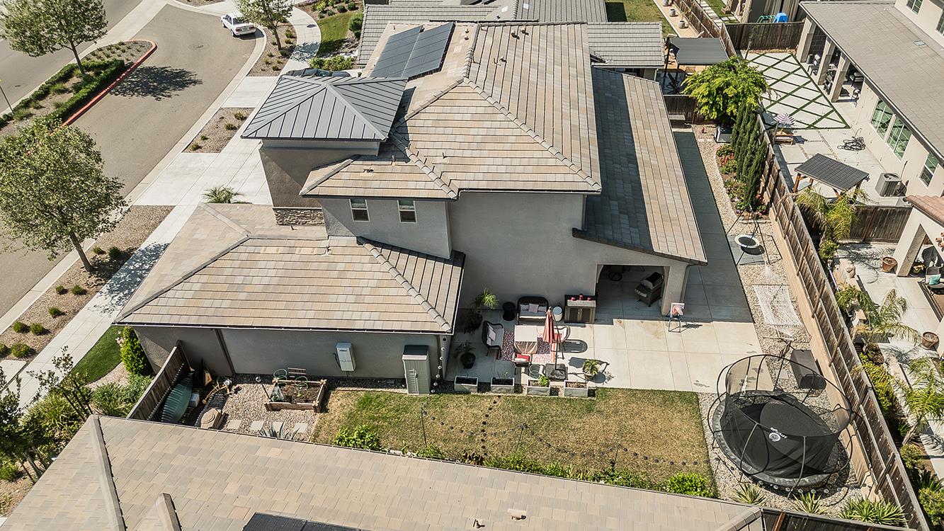 877 Treasure Hills Dr, Madera, CA 93636