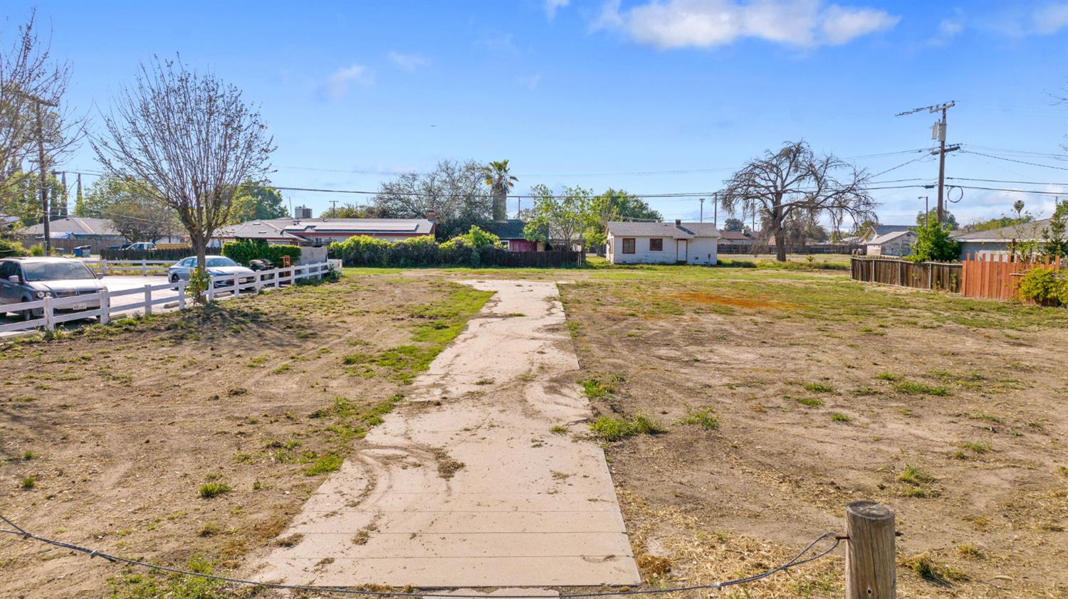 271 S Lemoore Ave, Lemoore, CA 93245