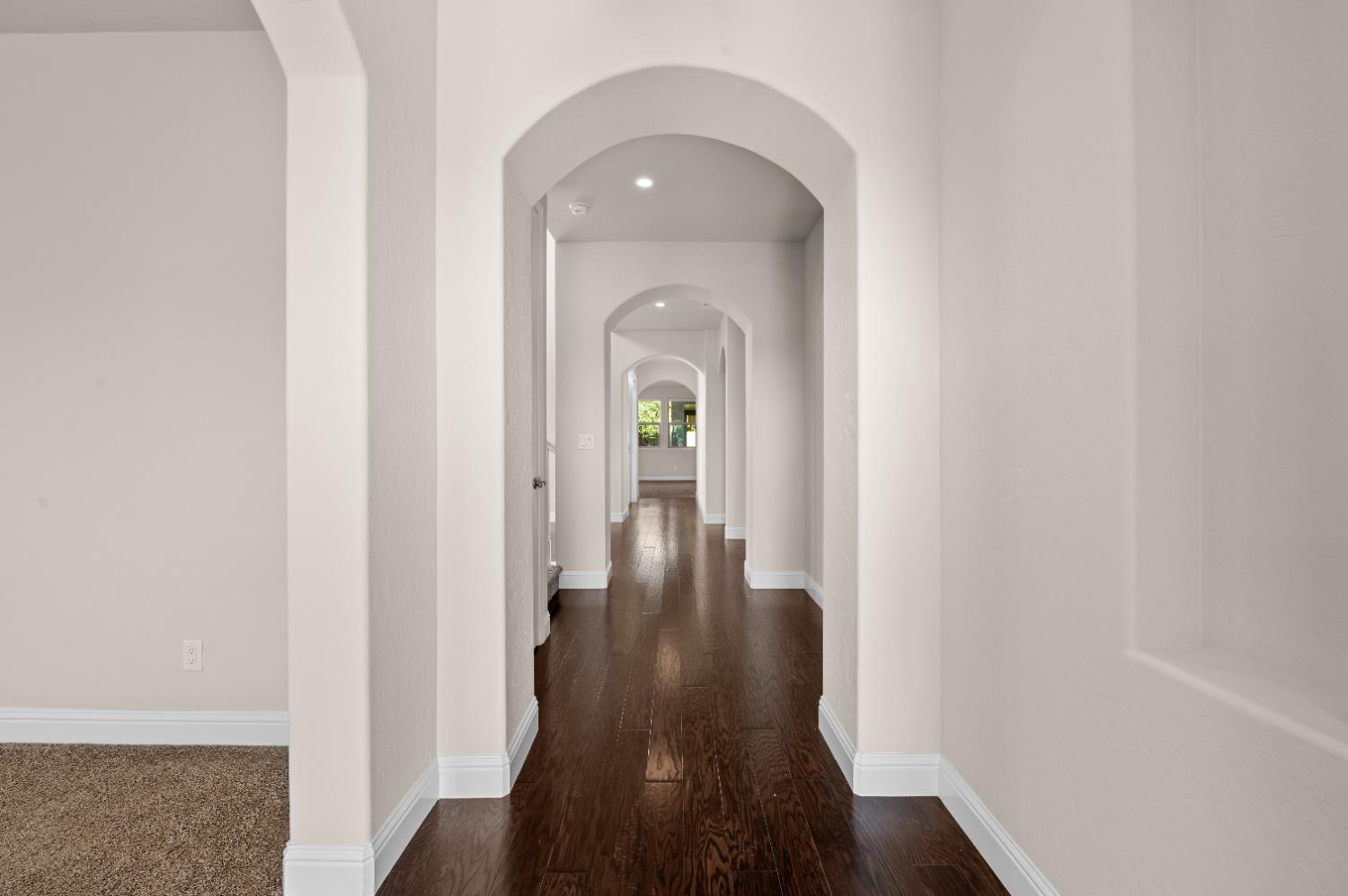 1805 E Bella Rosa Ave, Fresno, CA 93730