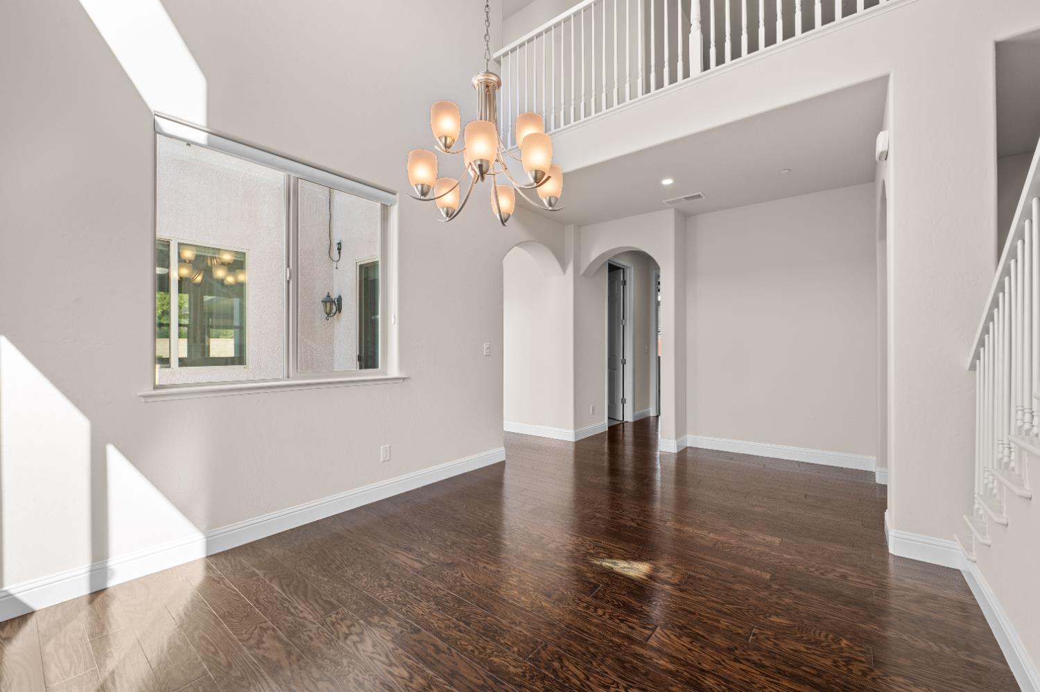 1805 E Bella Rosa Ave, Fresno, CA 93730