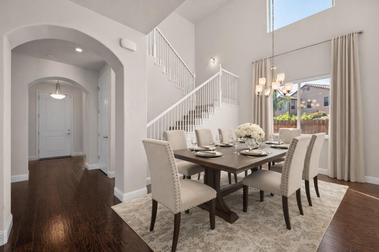 1805 E Bella Rosa Ave, Fresno, CA 93730