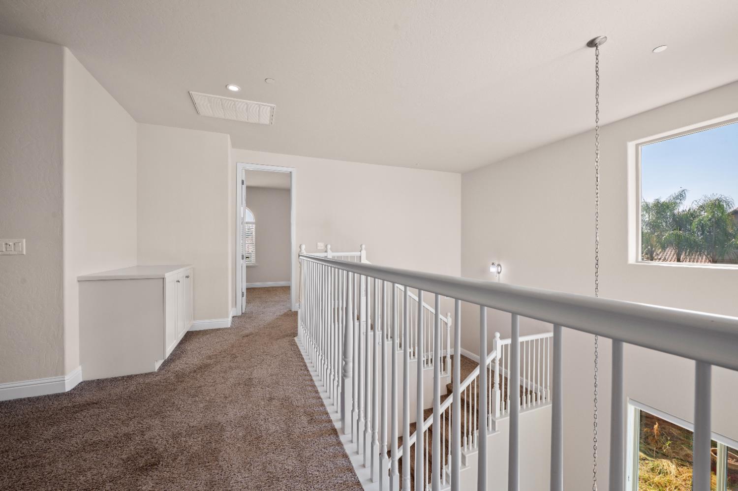 1805 E Bella Rosa Ave, Fresno, CA 93730